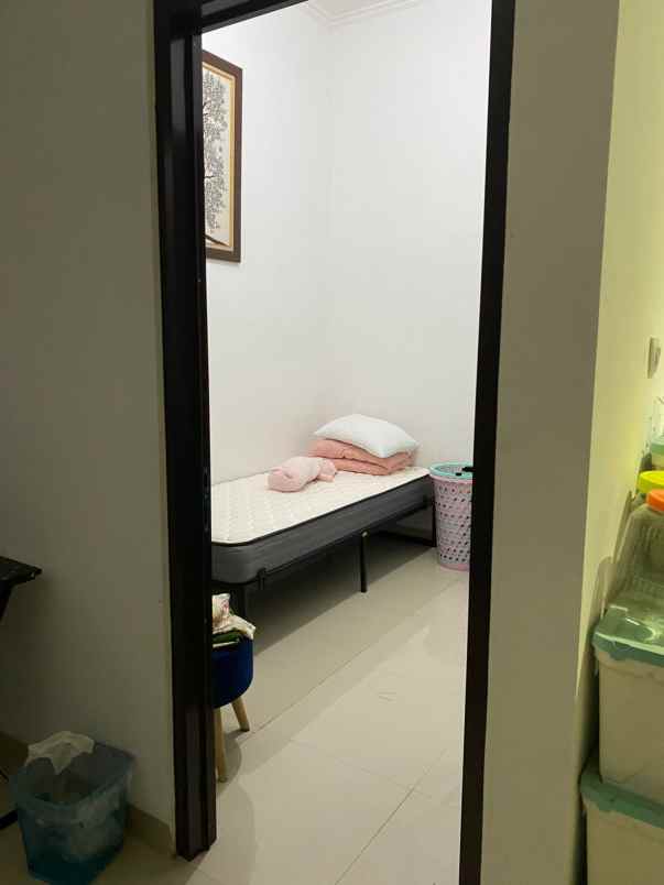 dijual rumah komplek elite puri dago