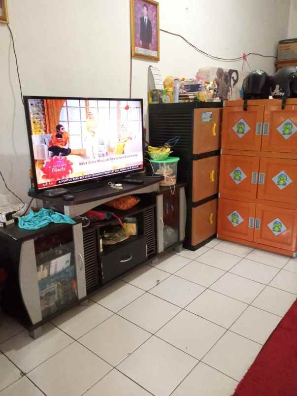dijual rumah komplek gadobangkong