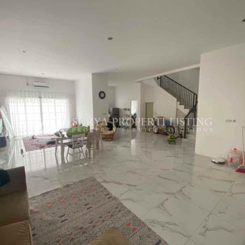 dijual rumah komplek medan resort city