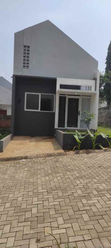 dijual rumah komplek taman bunga cilame