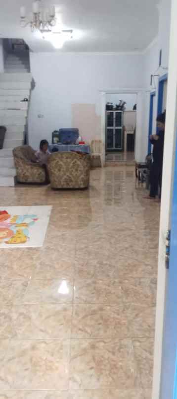 dijual rumah komplek walikota sukapura