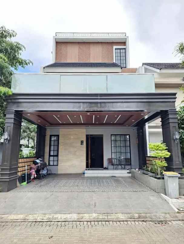 dijual rumah kota harapan indah