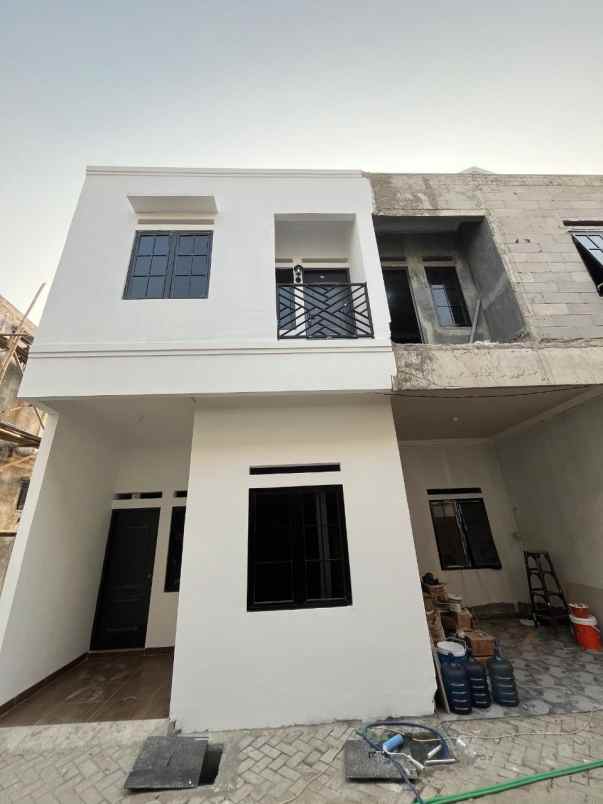 dijual rumah kp tengah kramatjati