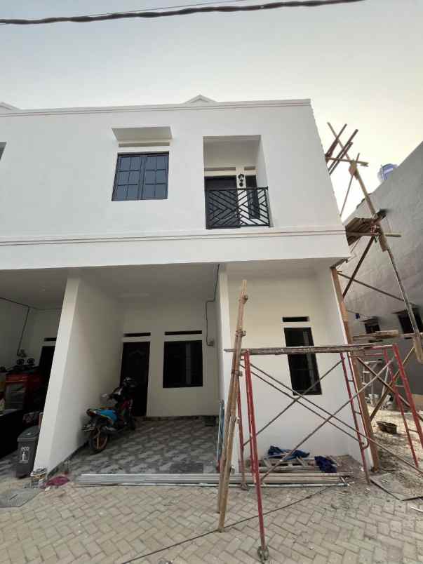 dijual rumah kp tengah kramatjati