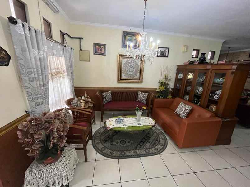 dijual rumah kuningan