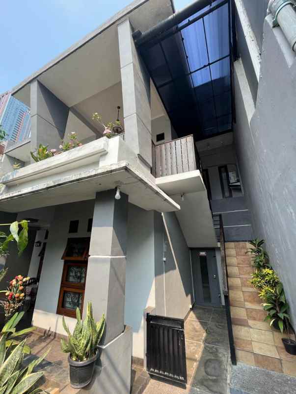 dijual rumah kuningan