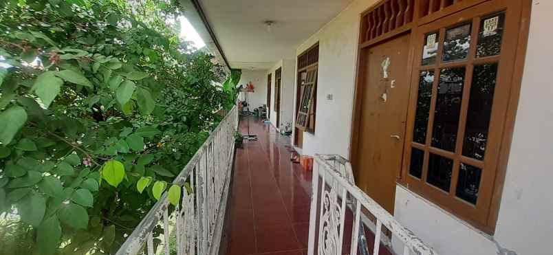 dijual rumah kutisari