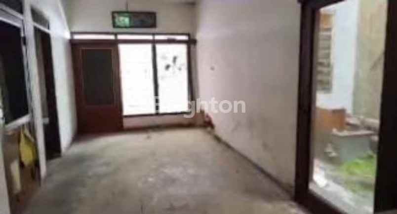 dijual rumah lebak arum