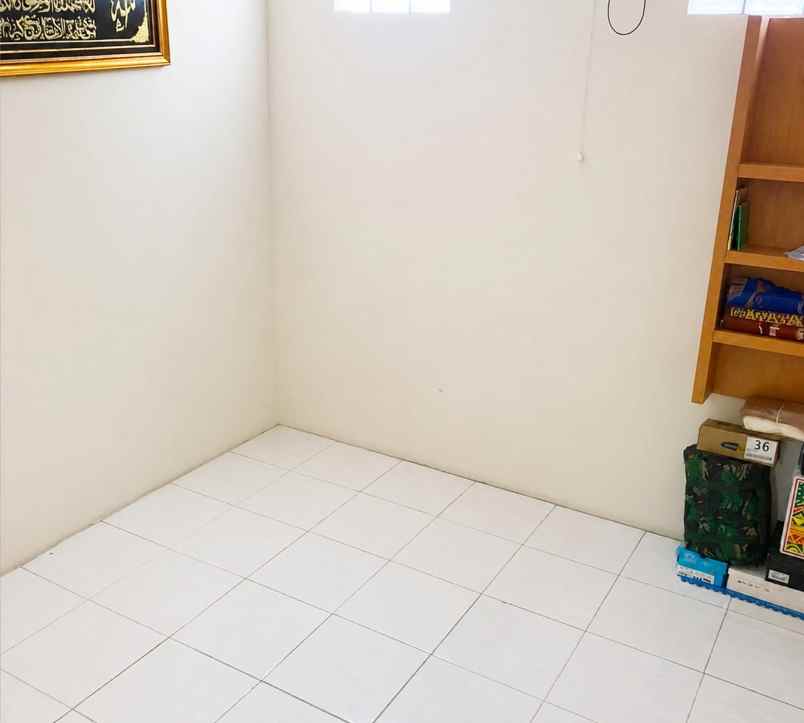 dijual rumah lokasi eksklusif jingga