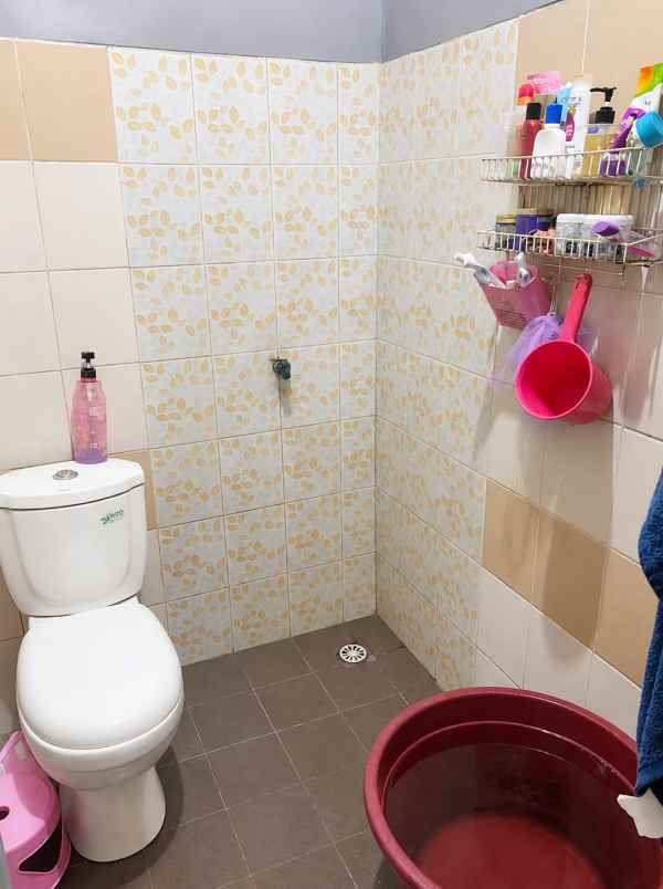 dijual rumah lokasi eksklusif jingga