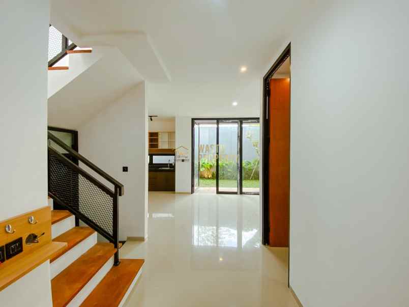 dijual rumah maguwoharjo depok sleman