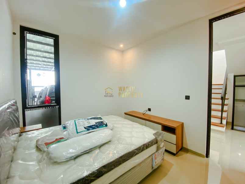 dijual rumah maguwoharjo depok sleman