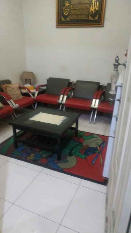 dijual rumah mainroad cisaranten baru