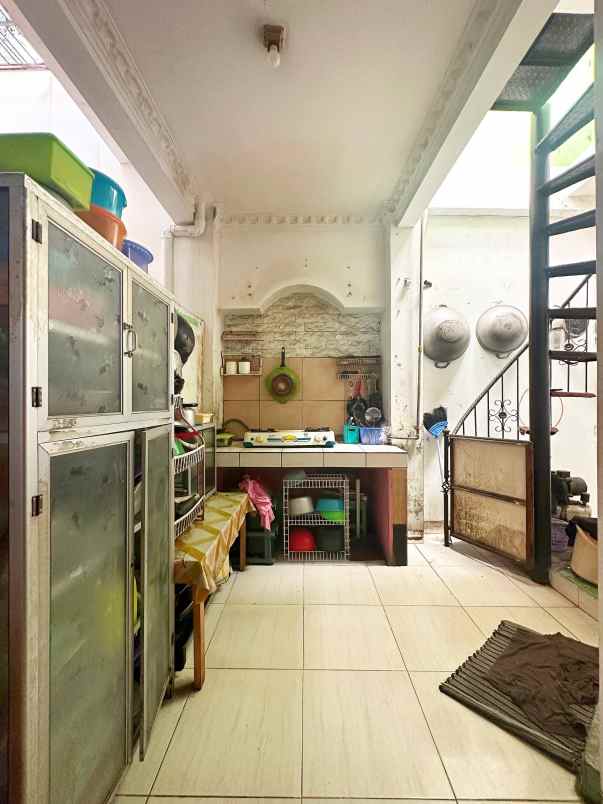 dijual rumah malaka