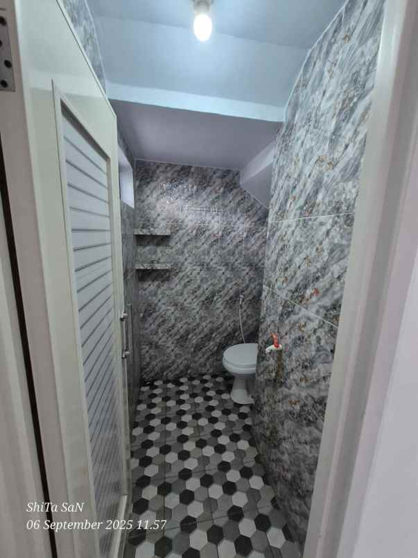 dijual rumah mampang pancoran mas depok