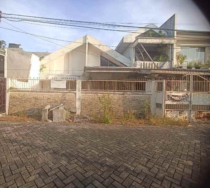 dijual rumah manyar