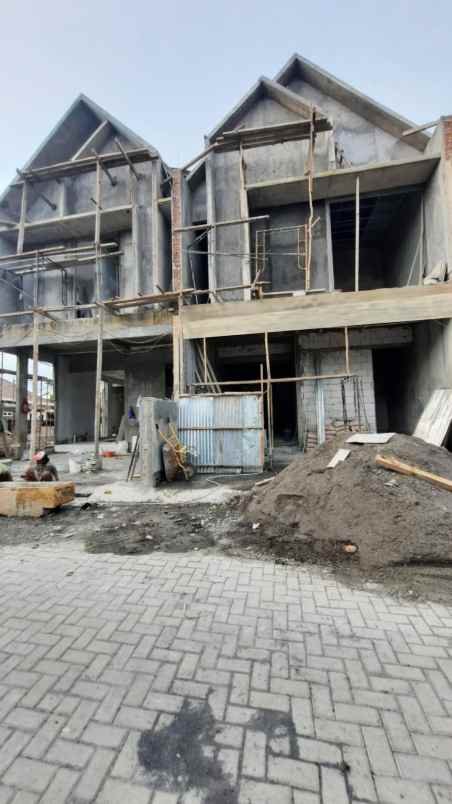 dijual rumah manyar tirtoasri