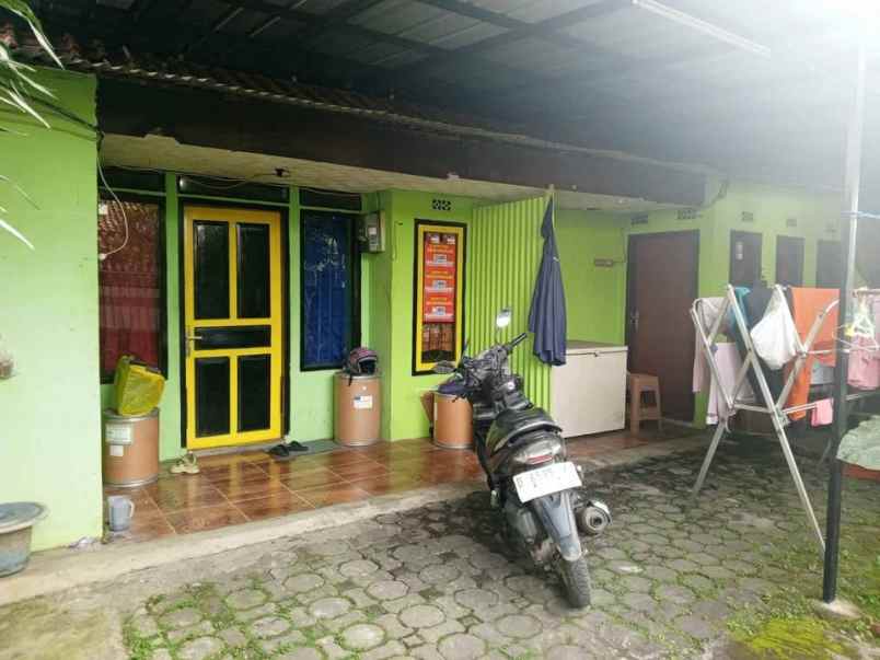 dijual rumah margacinta