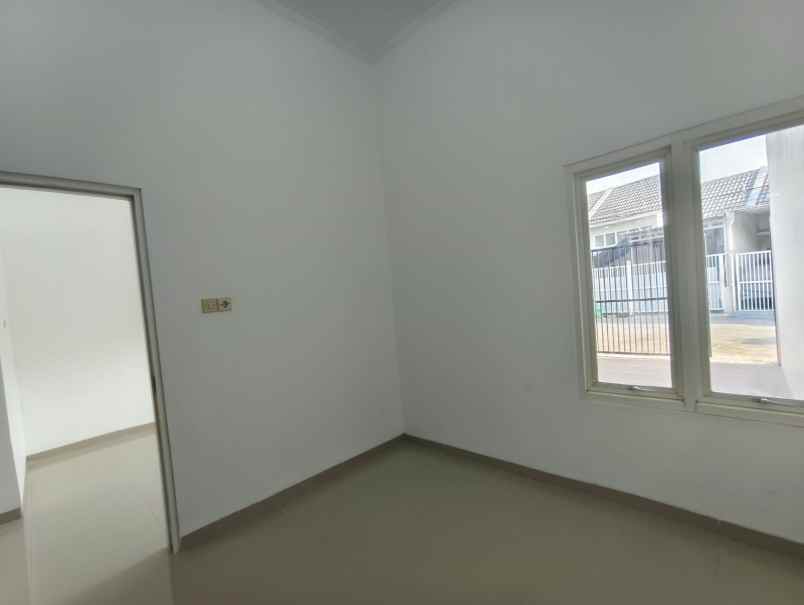 dijual rumah medayu utara