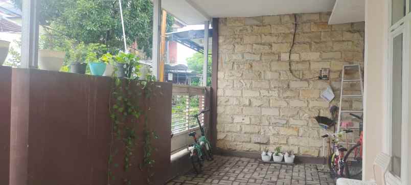 dijual rumah menanggal indah