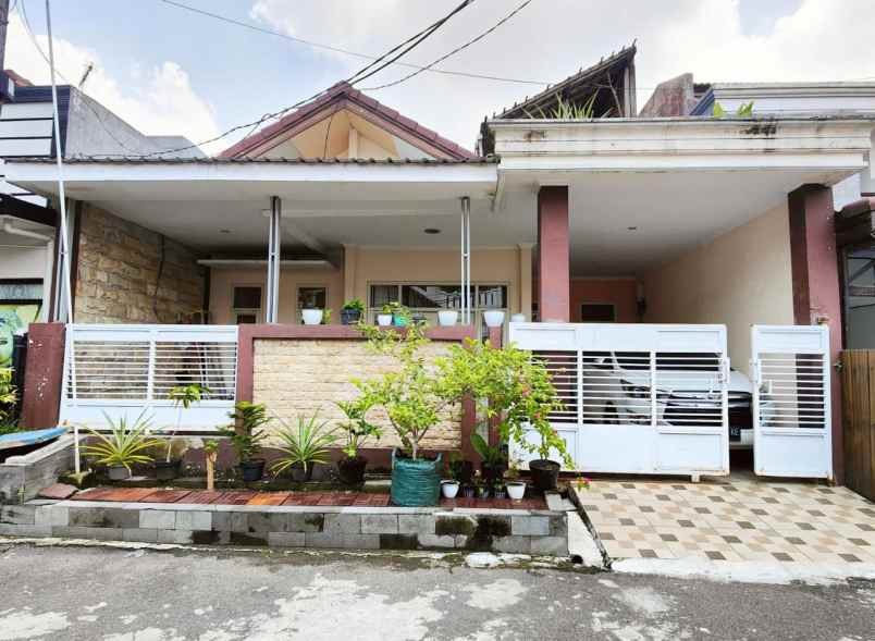Dijual Rumah Minimalis Siap Huni Di Menanggal Indah Surabaya