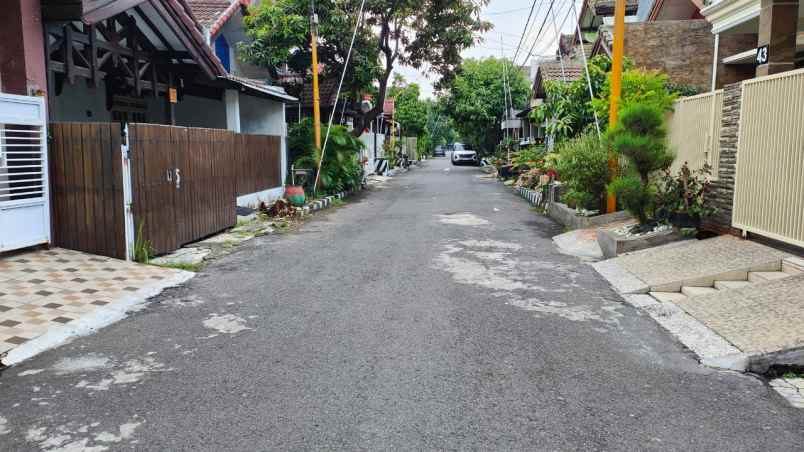 dijual rumah menanggal indah