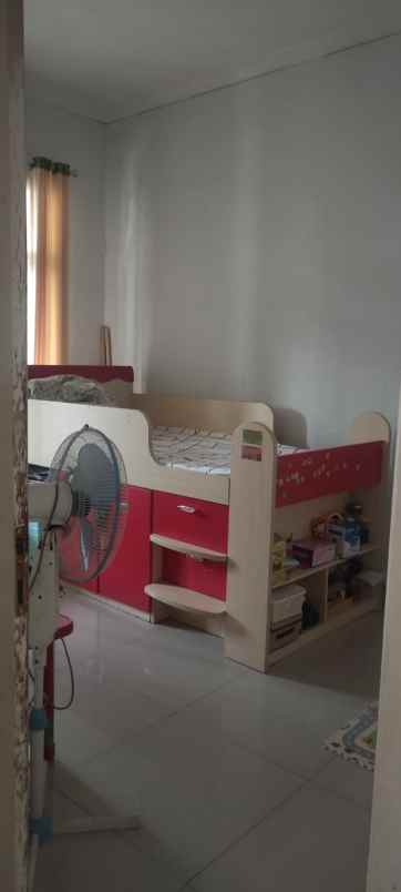 dijual rumah menanggal indah
