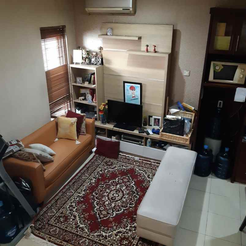 dijual rumah menteng dalam tebet