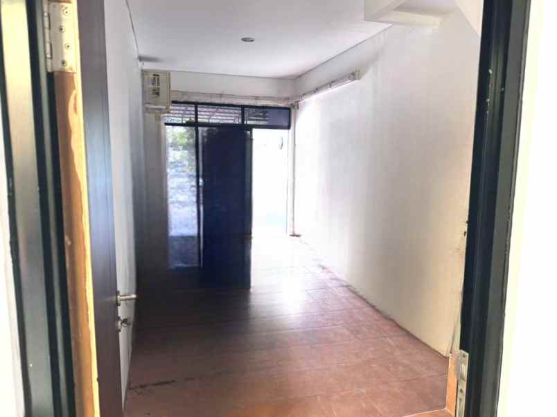 dijual rumah metland menteng cakung