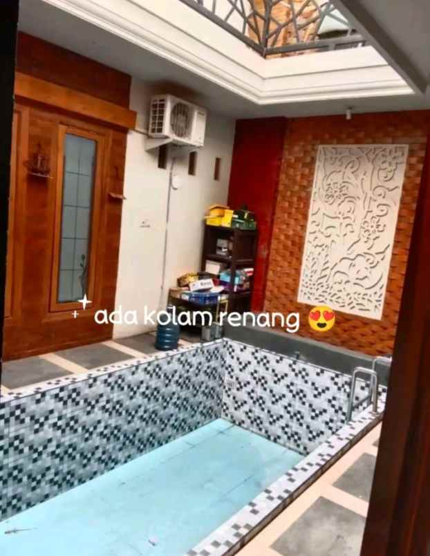dijual rumah mewah ada kolam renang pribadi bisa kpr
