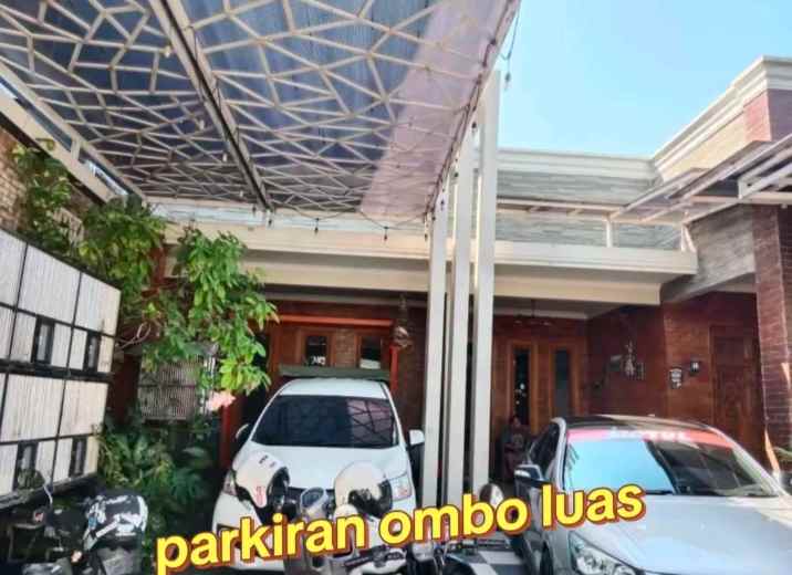 dijual rumah mewah ada kolam renang pribadi bisa kpr