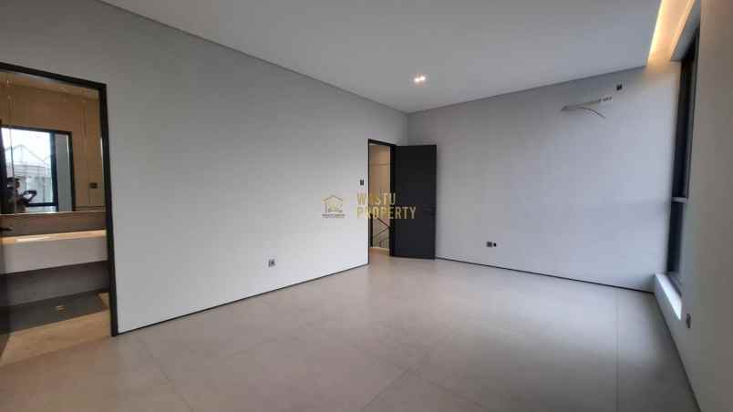 dijual rumah mewah dalam cluster di tangerang selatan