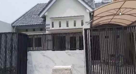 dijual rumah mulyosari