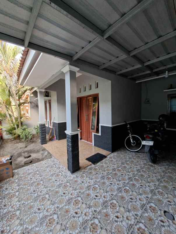 dijual rumah ngestiharjo