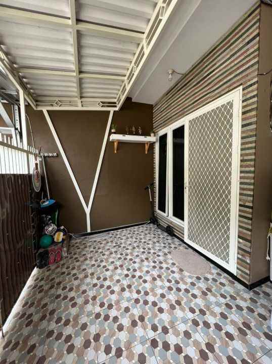 dijual rumah one regency rangkah