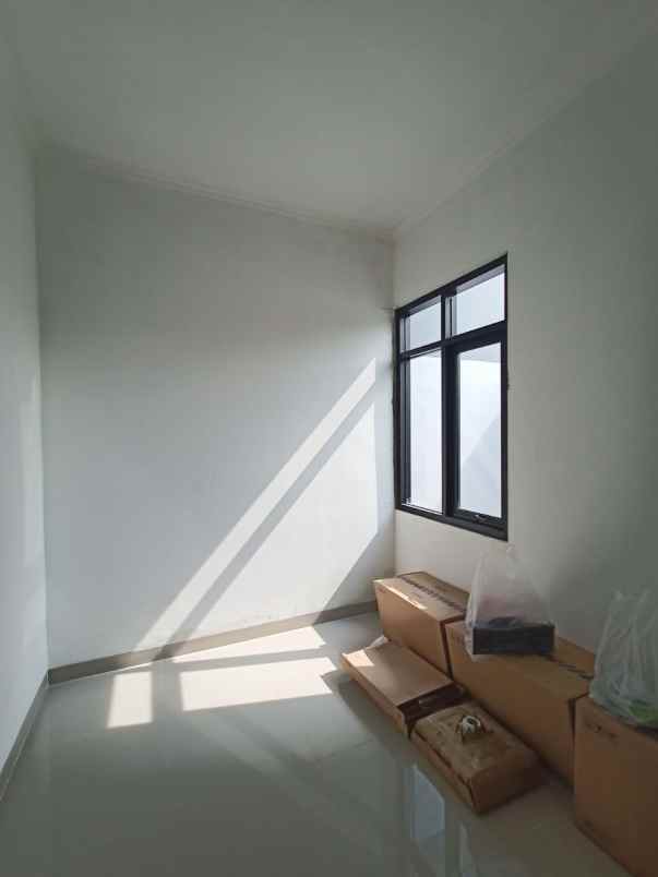 dijual rumah padaasih cisarua bandung barat