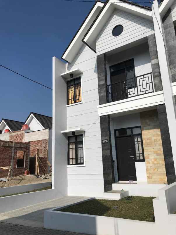 dijual rumah padaasih cisarua bandung barat