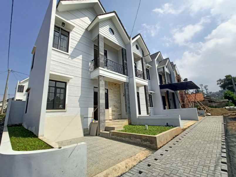 dijual rumah padaasih cisarua bandung barat