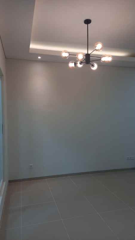 dijual rumah pakuwon city griya asri