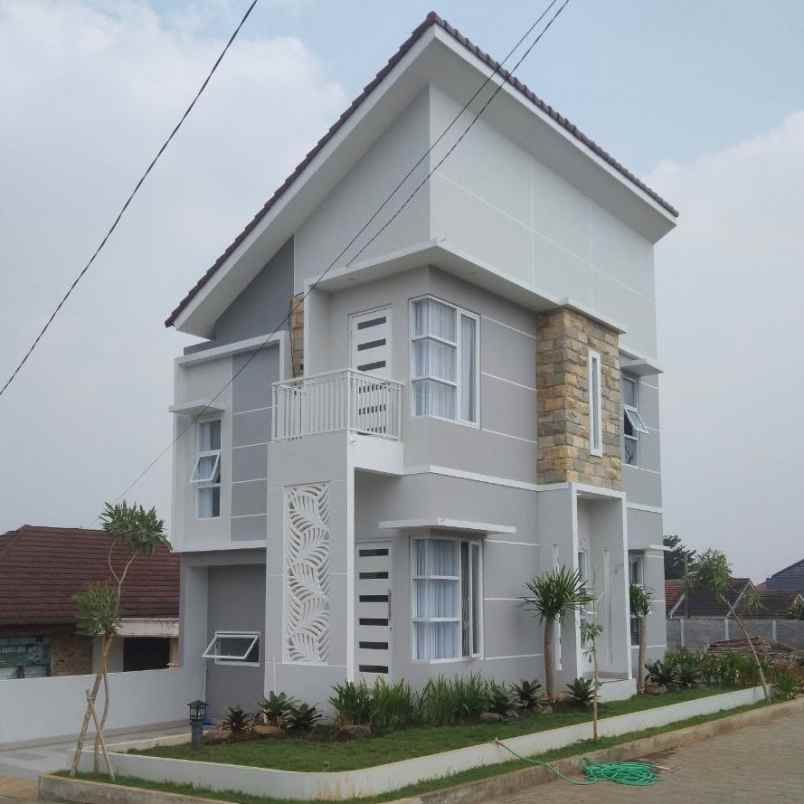 dijual rumah pancoran mas depok