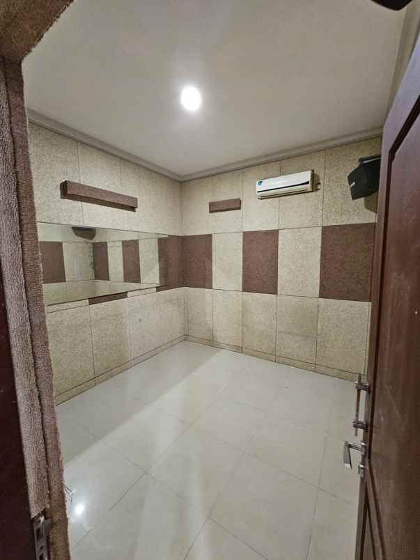 dijual rumah pantai mentari