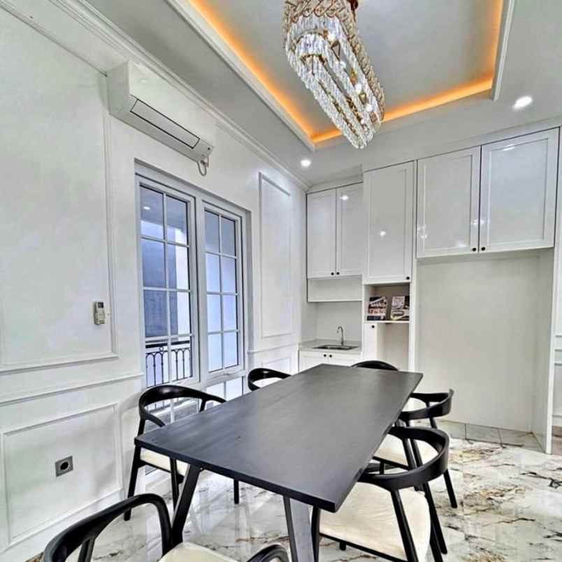 dijual rumah pejaten