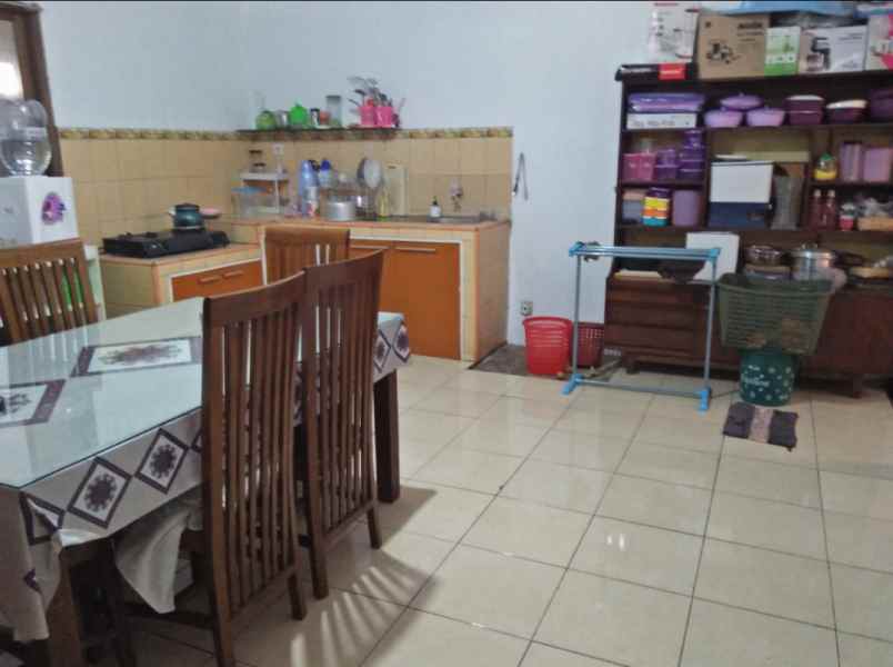 dijual rumah pengasinsn sawangan depok