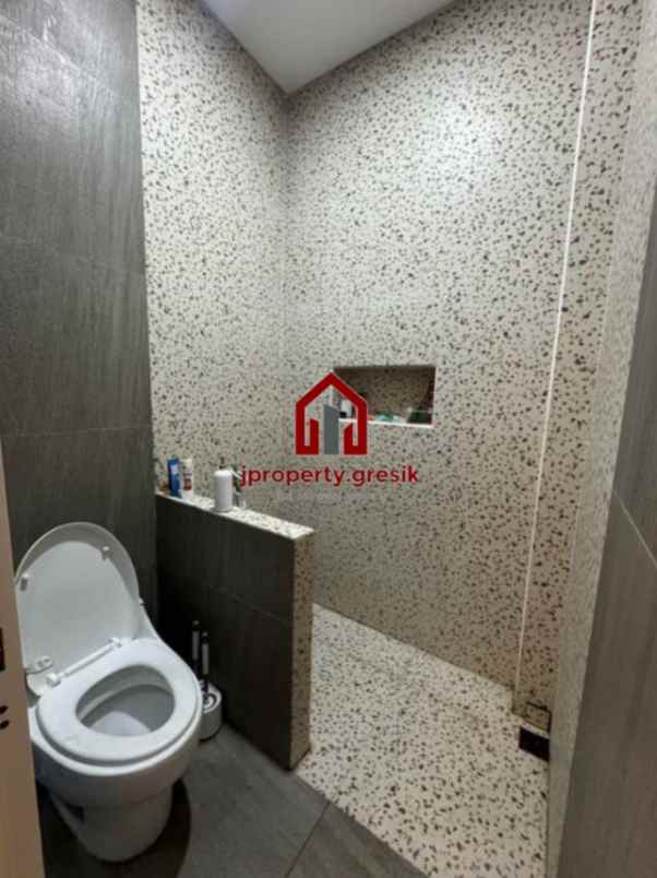 dijual rumah perum abr kembangan gresik