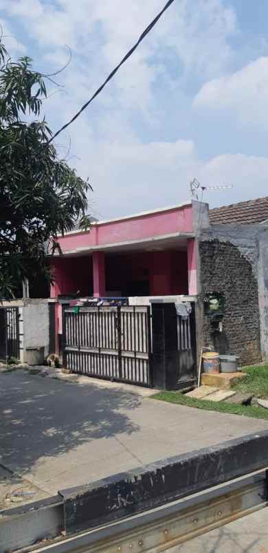 dijual rumah perum kirana cibitung jln