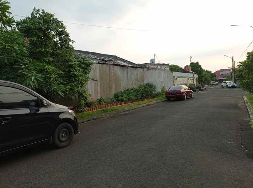 dijual rumah perumahan bulevar hijau