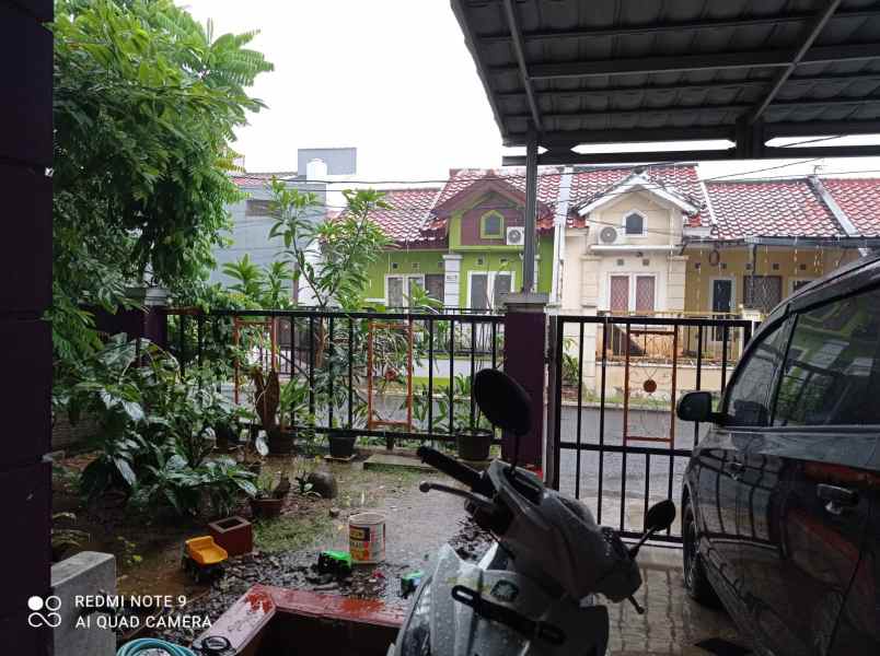 dijual rumah perumahan bulevar hijau