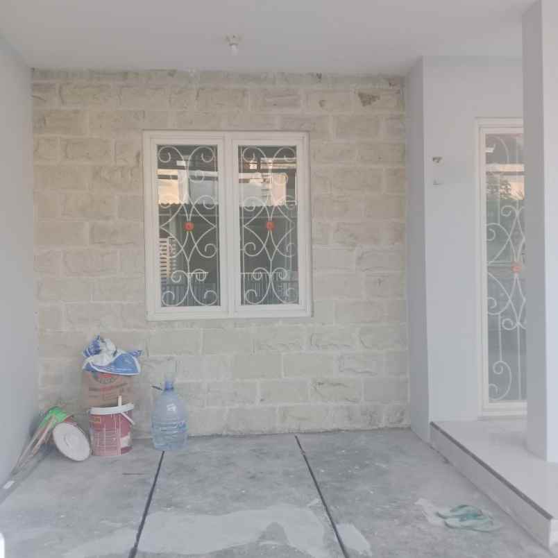 dijual rumah perumahan greenlake wonorejo