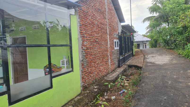 dijual rumah perumahan griya betungan