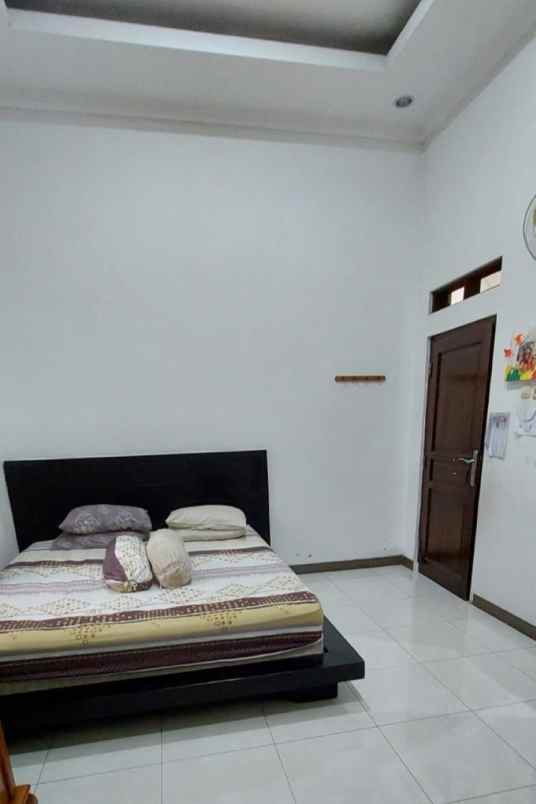 dijual rumah perumahan inkoppol jaka